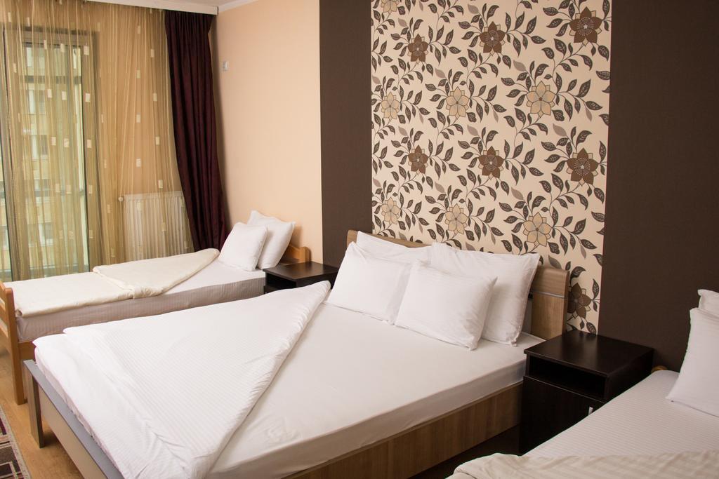 Garni Hotel Rile Men Nis Room photo